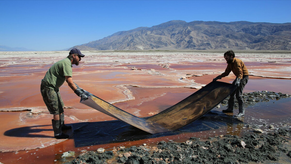 rich in the owens lake developing photos